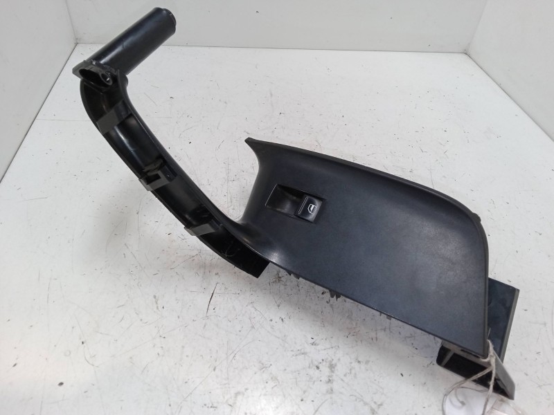 Recambio de mando elevalunas delantero derecho para seat ibiza iv (6j5, 6p1) 1.4 referencia OEM IAM    Recambio de mando elevalunas delantero derecho para seat ibiza iv (6j5, 6p1) 1.4 referencia OEM IAM