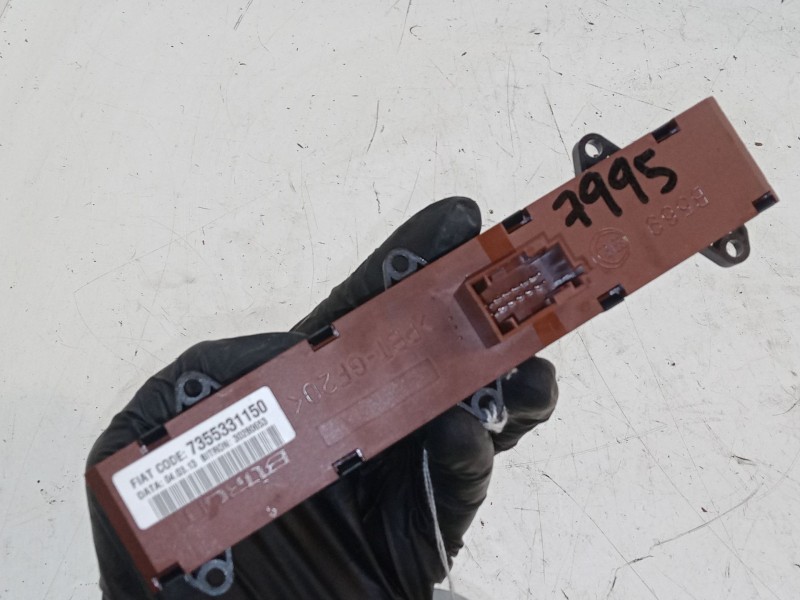 Recambio de warning para peugeot boxer autobús 3.0 hdi 160 referencia OEM IAM 7355331150  