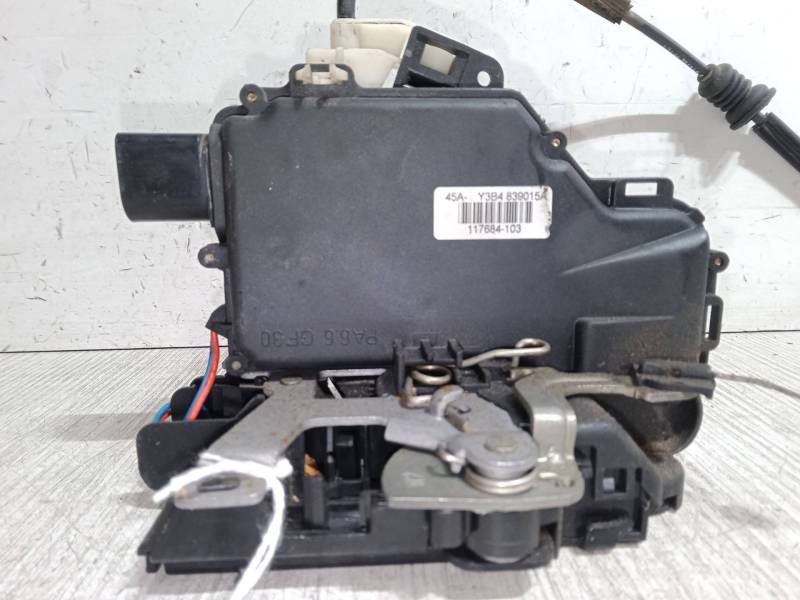 CERRADURA PUERTA TRASERA IZQUIERDA Y3B4839015A 