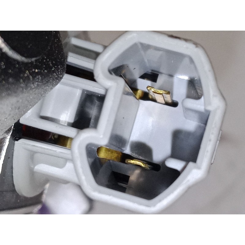 Recambio de luz central de freno para toyota corolla (_e12_) 2.0 d-4d (cde120r_, cde120l_) referencia OEM IAM   