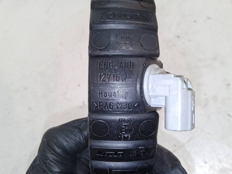 Recambio de luz central de freno para toyota corolla (_e12_) 2.0 d-4d (cde120r_, cde120l_) referencia OEM IAM   