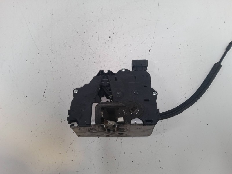 Recambio de cerradura puerta delantera derecha para peugeot boxer autobús 3.0 hdi 160 referencia OEM IAM   