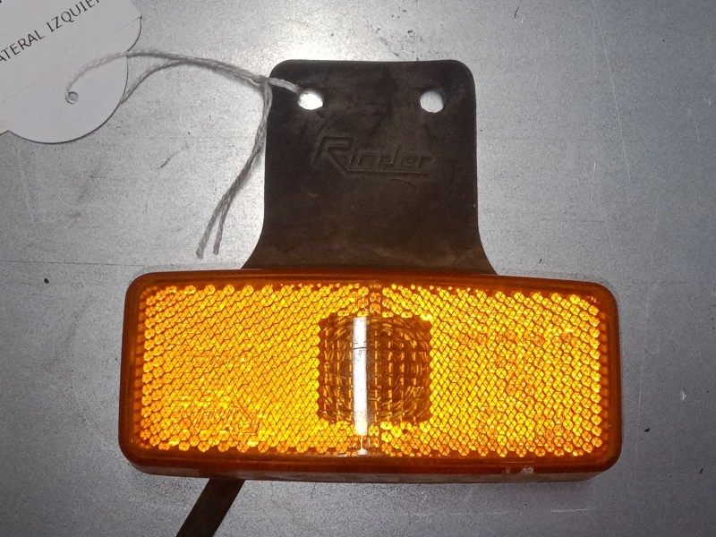 Recambio de intermitente lateral izquierdo para mitsubishi canter fe659h referencia OEM IAM   