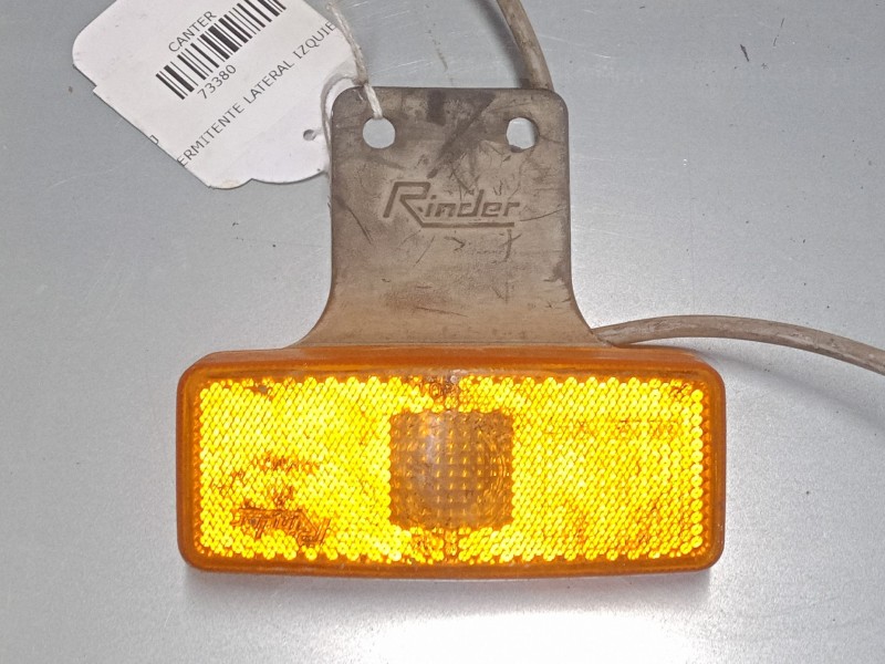 Recambio de intermitente lateral izquierdo para mitsubishi canter fe659h referencia OEM IAM   