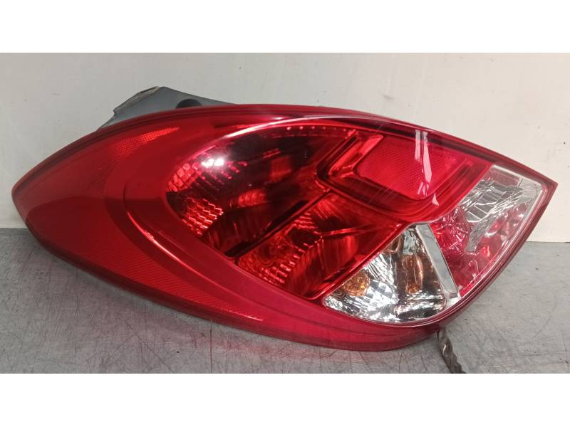 PILOTO TRASERO IZQUIERDO 924014P500 