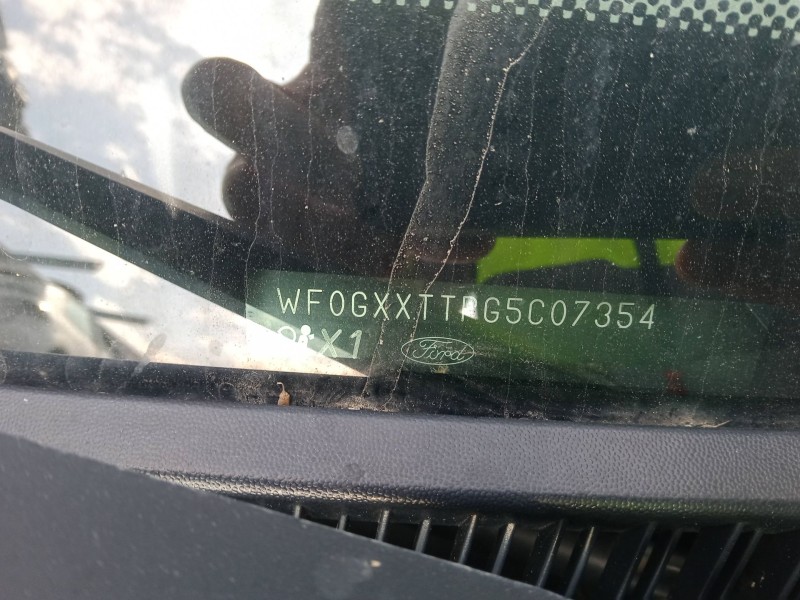 ford tourneo connect del año 2005