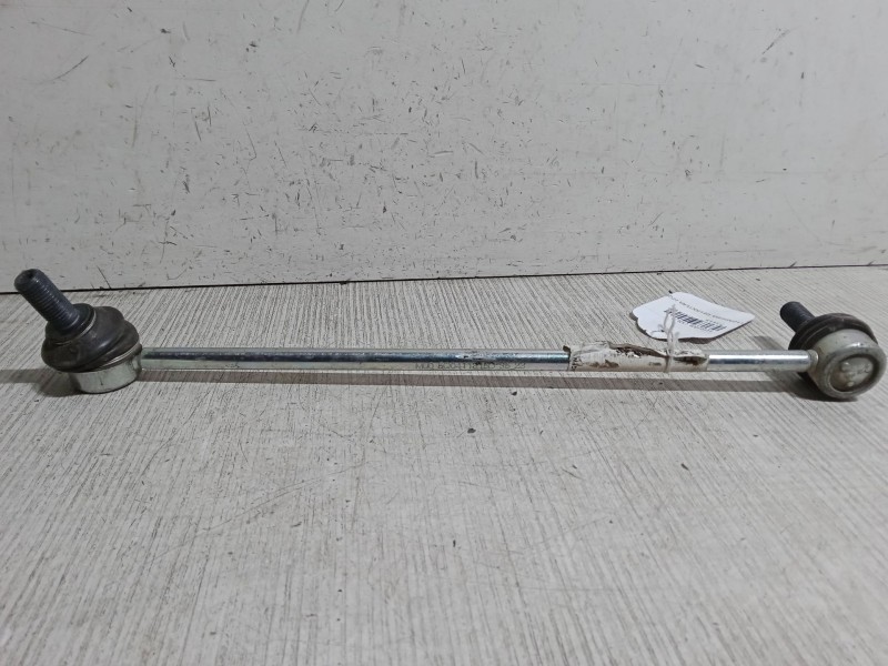 Recambio de bieleta estabilizadora delantera izquierda para volkswagen tiguan (5n_) 2.0 tdi referencia OEM IAM 5Q0411315  