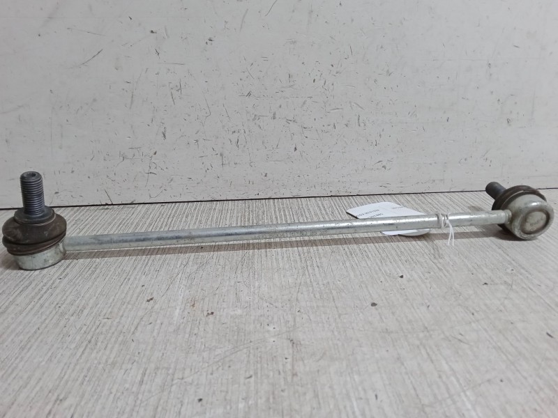 Recambio de bieleta estabilizadora delantera derecha para volkswagen tiguan (5n_) 2.0 tdi referencia OEM IAM 5Q0411315  