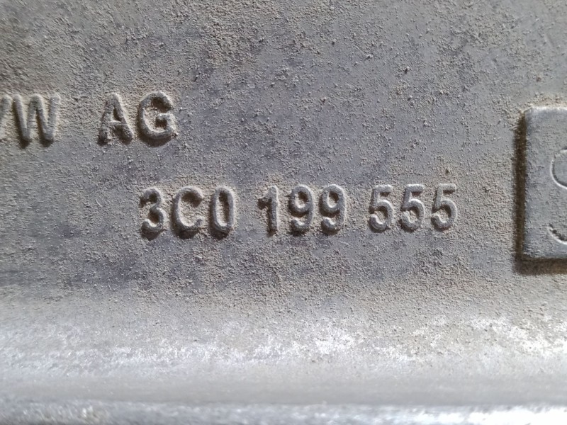 Recambio de taco motor izquierdo para volkswagen tiguan (5n_) 2.0 tdi referencia OEM IAM 3C0199555  