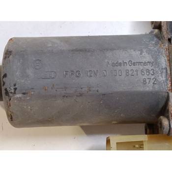 ELEVALUNAS ELECTRICO DELANTERO DERECHO 0130821683 
