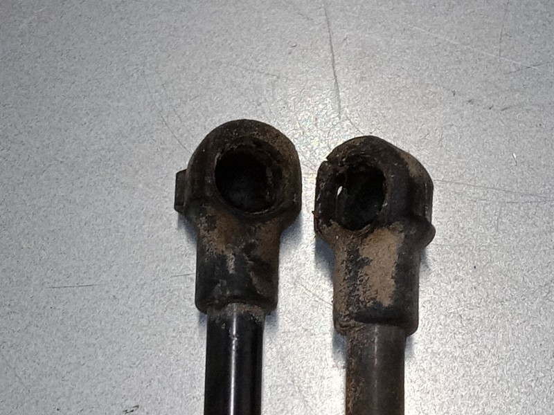 Recambio de amortiguadores malet/porton para seat ibiza iii (6l1) 1.4 16v referencia OEM IAM   