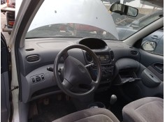 toyota yaris verso (_p2_) del año 1999 2