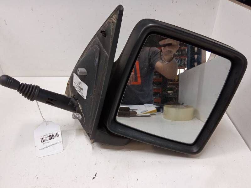 RETROVISOR DERECHO 