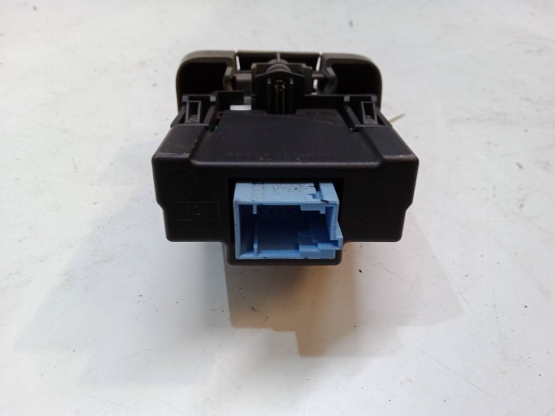 Recambio de boton freno mano para volvo v40 station wagon (645) 1.9 di referencia OEM IAM   