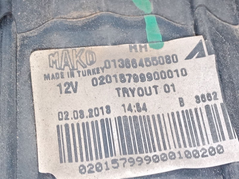 Recambio de piloto trasero derecho para peugeot boxer autobús 3.0 hdi 160 referencia OEM IAM 01366455080  