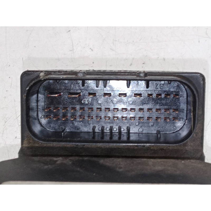 Recambio de abs para toyota corolla (_e12_) 2.0 d-4d (cde120r_, cde120l_) referencia OEM IAM 6852950265950132  