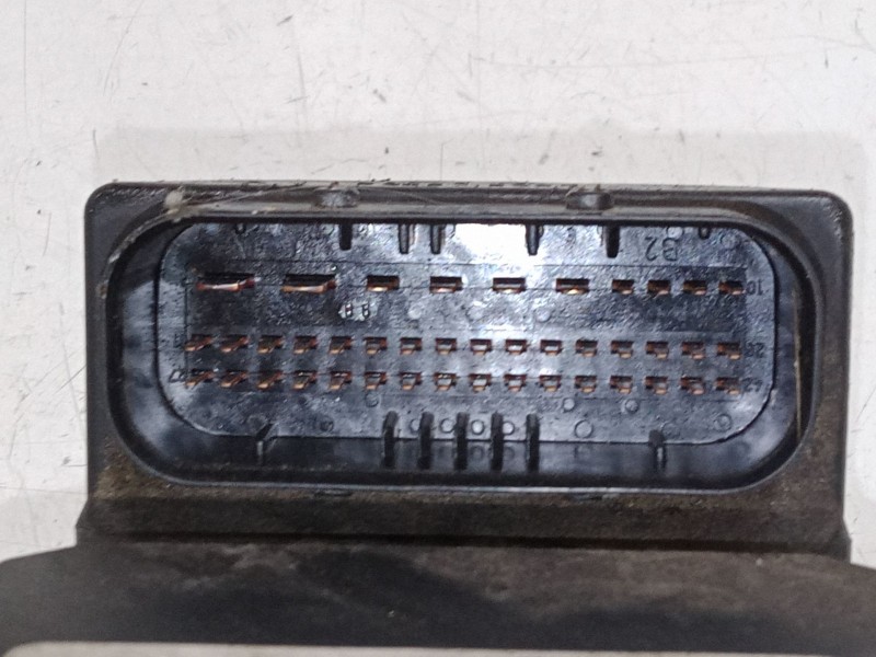 Recambio de abs para toyota corolla (_e12_) 2.0 d-4d (cde120r_, cde120l_) referencia OEM IAM 6852950265950132  