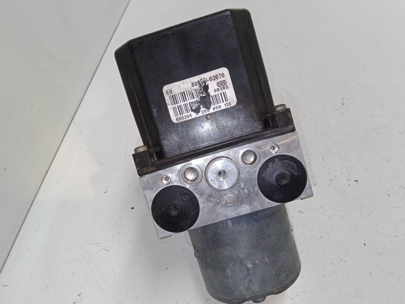 Recambio de abs para toyota corolla (_e12_) 2.0 d-4d (cde120r_, cde120l_) referencia OEM IAM 6852950265950132  