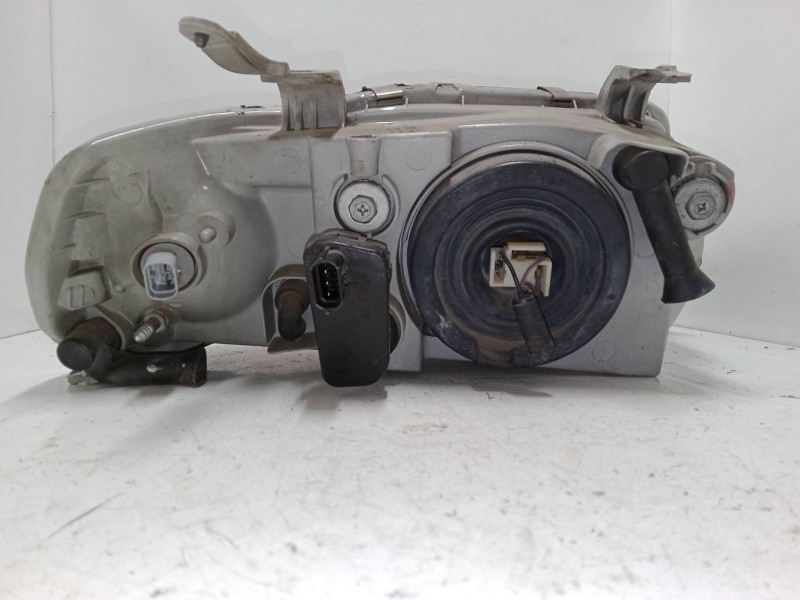 Recambio de faro izquierdo para chevrolet aveo / kalos hatchback (t200) 1.4 16v referencia OEM IAM   