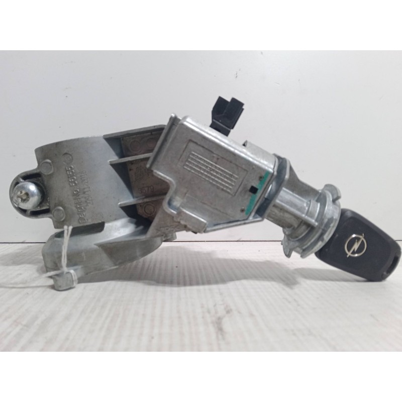 Recambio de clausor para opel corsa d (s07) 1.0 (l08, l68) referencia OEM IAM   