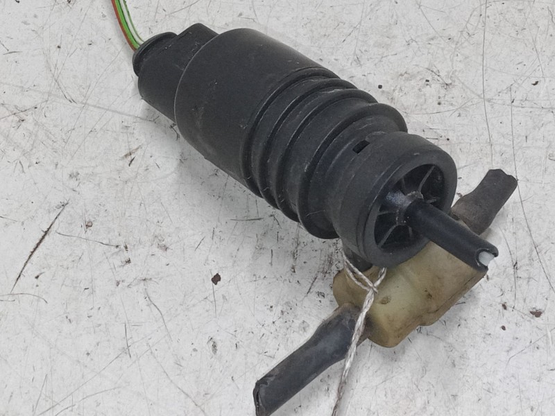 Recambio de bomba limpiaparabrisas para seat ibiza ii (6k1) 1.4 i referencia OEM IAM 1J0973722  