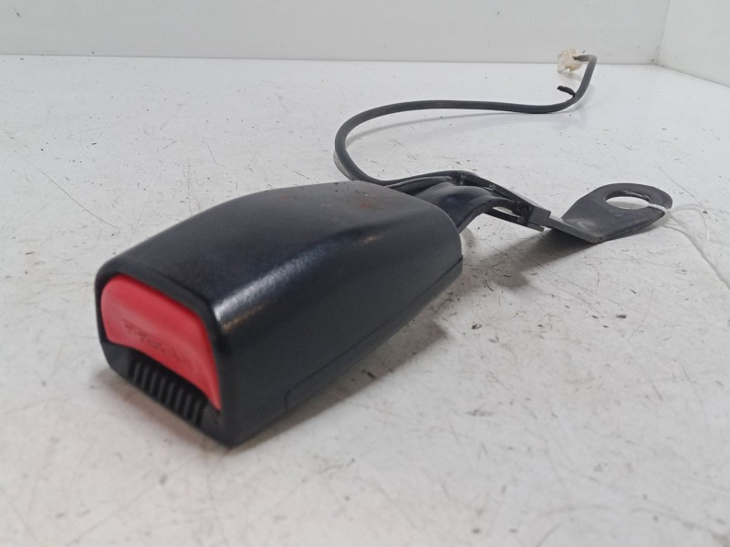 Recambio de anclaje cinturon delantero izquierdo para chevrolet matiz (m200, m250) 1.0 referencia OEM IAM 08011605  