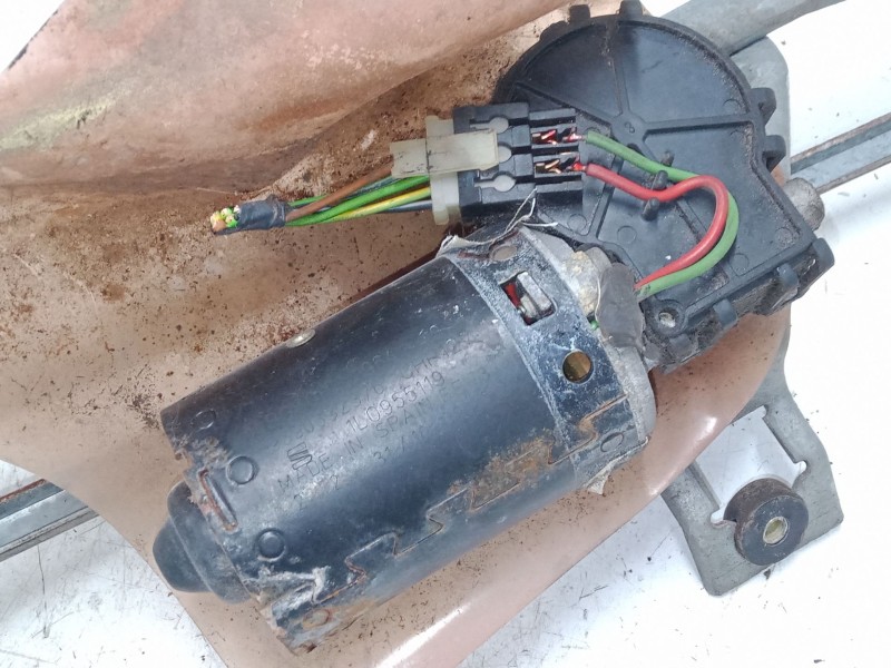 Recambio de motor limpia delantero para seat ibiza ii (6k1) 1.4 i referencia OEM IAM 6K1955313C  