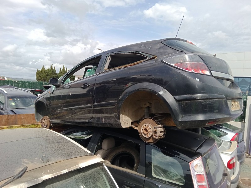 opel astra h gtc (a04) del año 2005