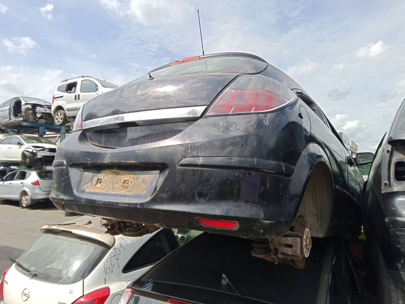 opel astra h gtc (a04) del año 2005