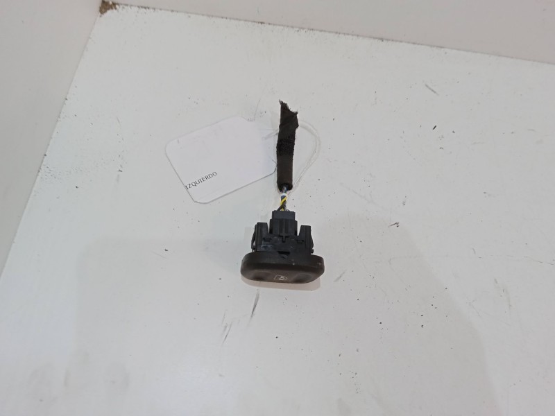 Recambio de mando elevalunas delantero izquierdo para fiat panda (312_, 319_) 1.2 (312pxa1a) referencia OEM IAM   