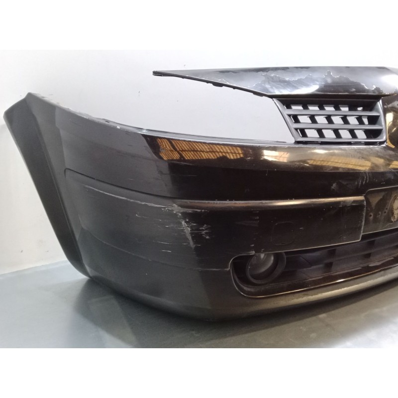 Recambio de paragolpes delantero para renault megane ii (bm0/1_, cm0/1_) 1.4 16v (bm0b, cm0b) referencia OEM IAM   