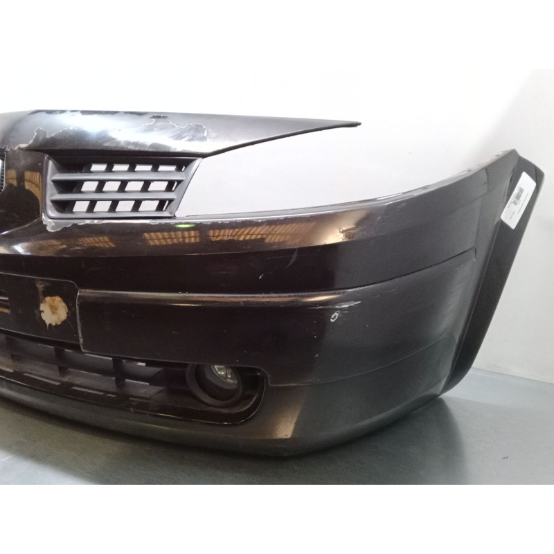Recambio de paragolpes delantero para renault megane ii (bm0/1_, cm0/1_) 1.4 16v (bm0b, cm0b) referencia OEM IAM   