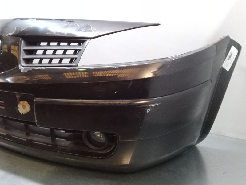 Recambio de paragolpes delantero para renault megane ii (bm0/1_, cm0/1_) 1.4 16v (bm0b, cm0b) referencia OEM IAM   
