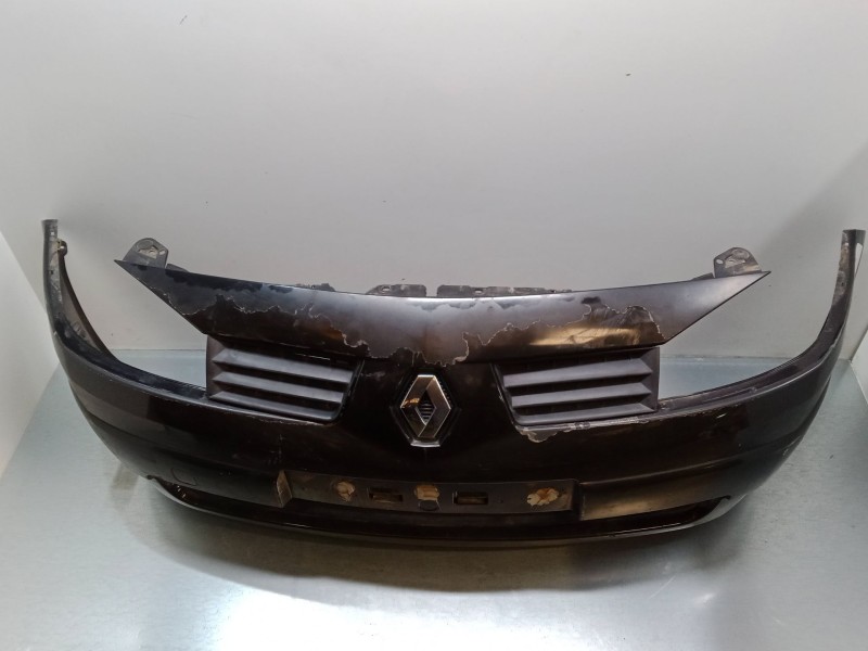 Recambio de paragolpes delantero para renault megane ii (bm0/1_, cm0/1_) 1.4 16v (bm0b, cm0b) referencia OEM IAM   
