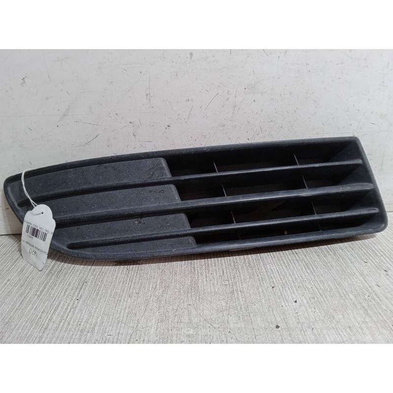 Recambio de rejilla inferior paragolpes para volkswagen polo iv sedán (9a4, 9a2, 9n2, 9a6) 1.4 referencia OEM IAM   