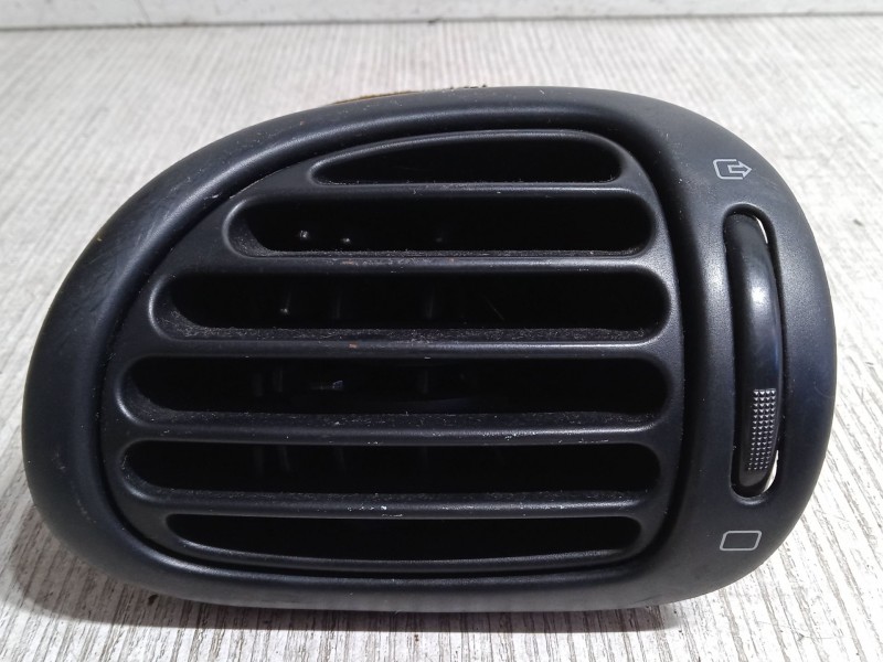 Recambio de aireador derecho para peugeot 206 hatchback (2a/c) 1.4 16v referencia OEM IAM 9632184377  