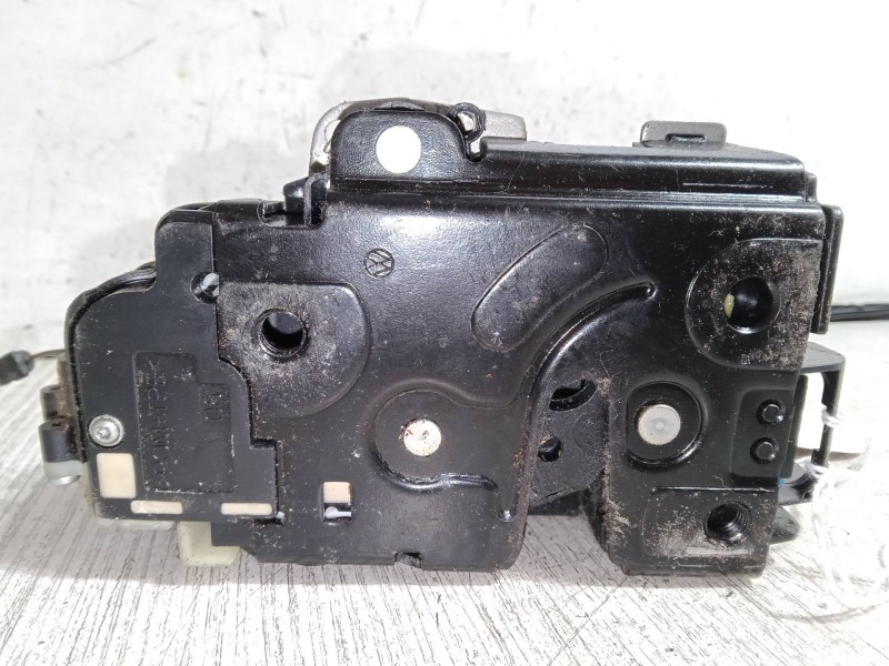 Recambio de cerradura puerta trasera derecha para volkswagen polo iv (9n_, 9a_) 1.4 16v referencia OEM IAM   