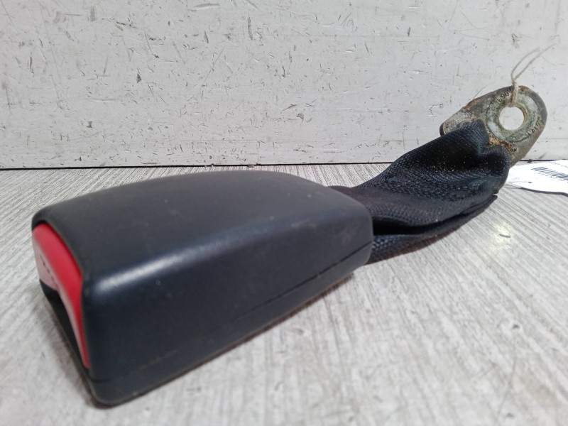 Recambio de anclaje cinturon trasero derecho para nissan micra ii (k11) 1.0 i 16v referencia OEM IAM   