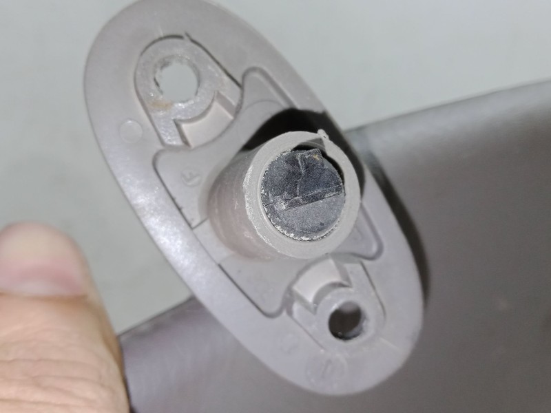 Recambio de parasol derecho para nissan micra ii (k11) 1.0 i 16v referencia OEM IAM   