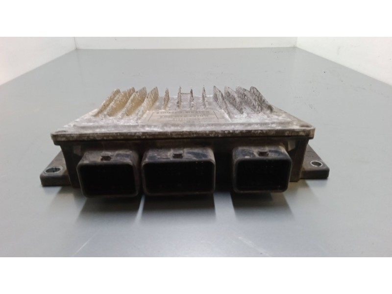 Recambio de centralita motor uce para renault scénic ii (jm0/1_) 1.5 dci (jm02, jm13) referencia OEM IAM 8200334419  