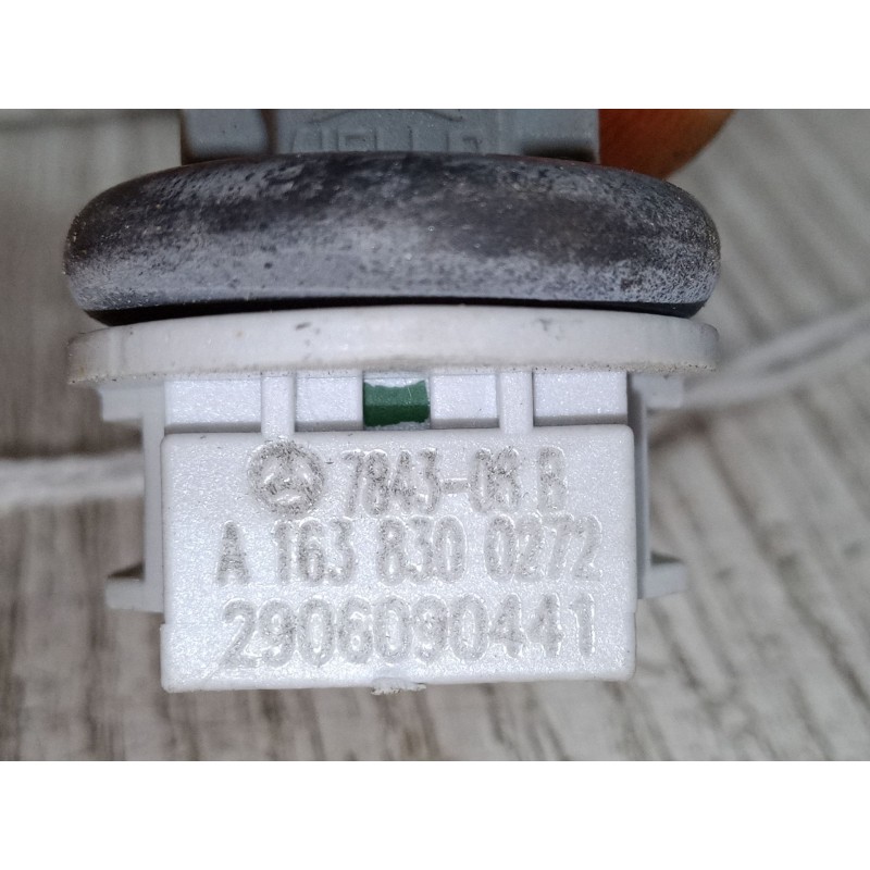 Recambio de sensor temperatura para mercedes-benz clase m (w164) ml 350 cdi 4-matic (164.122) referencia OEM IAM A1638300272  