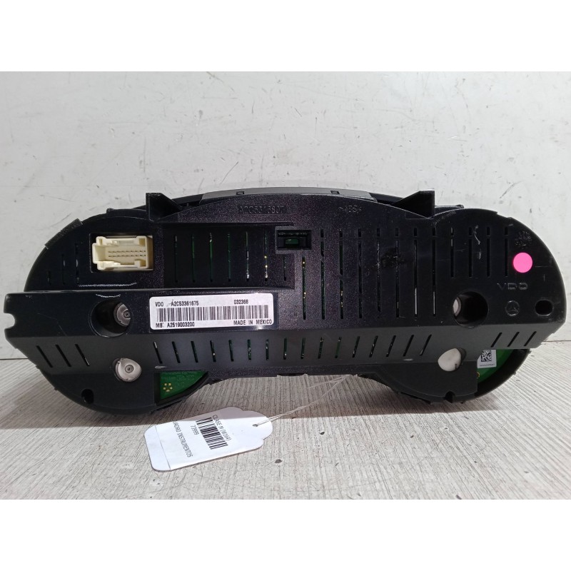 Recambio de cuadro instrumentos para mercedes-benz clase m (w164) ml 350 cdi 4-matic (164.122) referencia OEM IAM A2519003200  