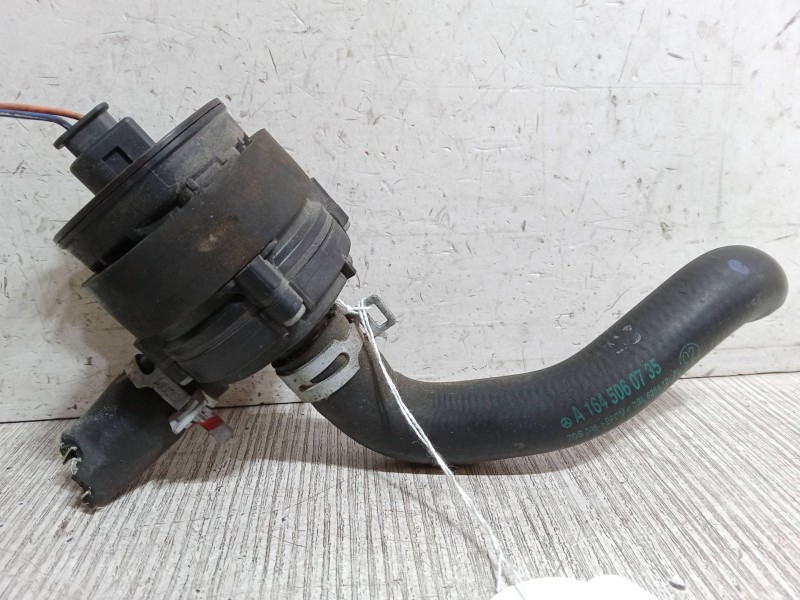 Recambio de bomba agua de calefaccion para mercedes-benz clase m (w164) ml 350 cdi 4-matic (164.122) referencia OEM IAM A2118350