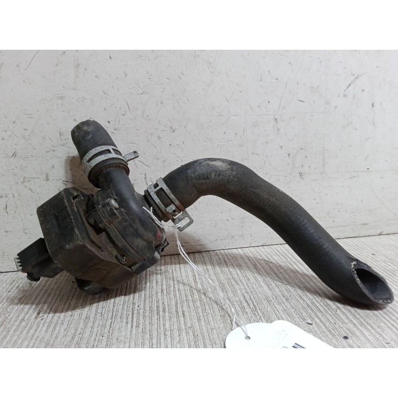 Recambio de bomba agua de calefaccion para mercedes-benz clase m (w164) ml 350 cdi 4-matic (164.122) referencia OEM IAM A2118350