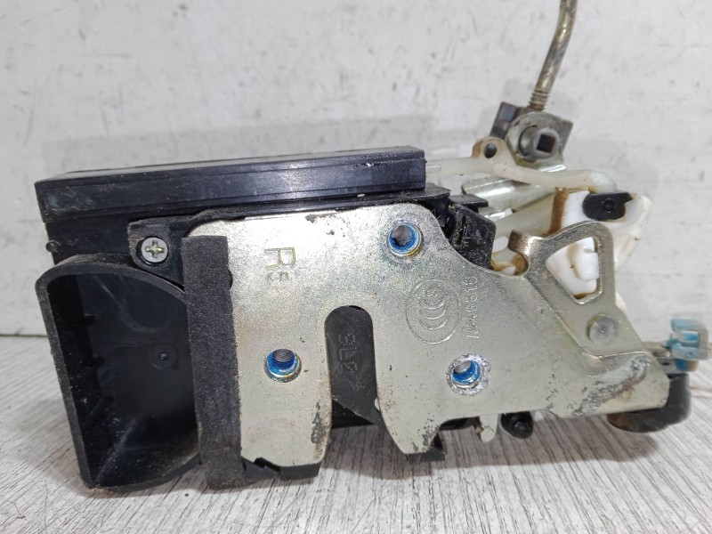 Recambio de cerradura puerta trasera derecha para chevrolet aveo / kalos hatchback (t250, t255) 1.4 referencia OEM IAM   