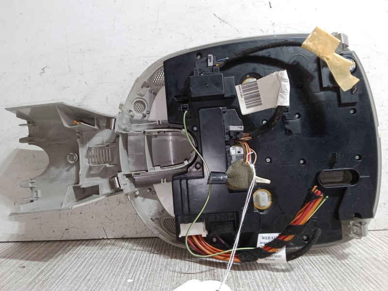 Recambio de luz interior delantera para mercedes-benz clase m (w164) ml 350 cdi 4-matic (164.122) referencia OEM IAM A2518206710