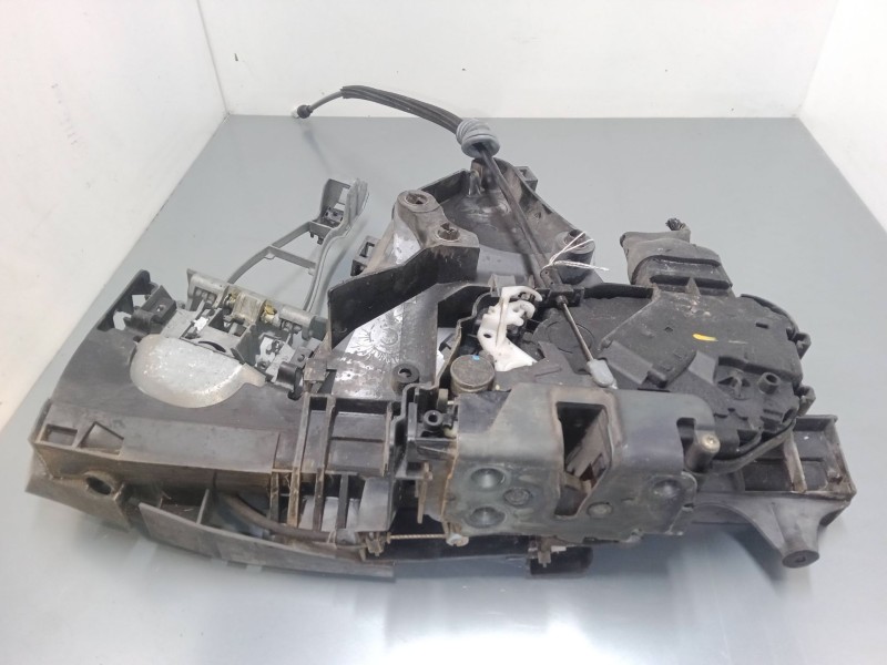 Recambio de cerradura puerta delantera izquierda para volvo v50 (545) 2.0 d referencia OEM IAM 30753658  