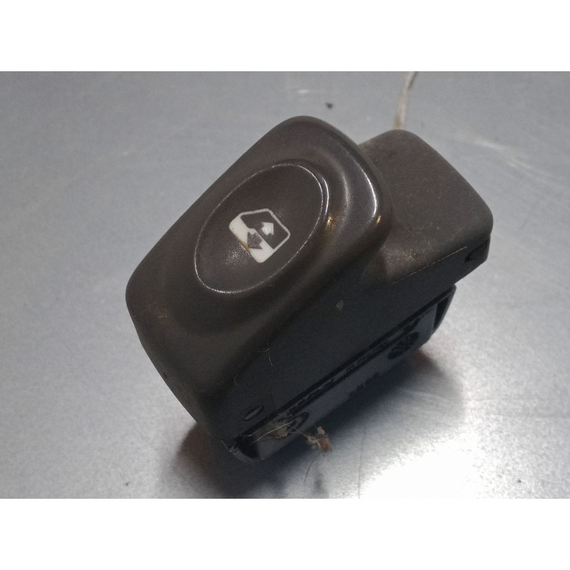 Recambio de mando elevalunas delantero derecho para renault scénic i monospace (ja0/1_, fa0_) 1.6 (ja00, ja16, ja15, ja19, ja1v,