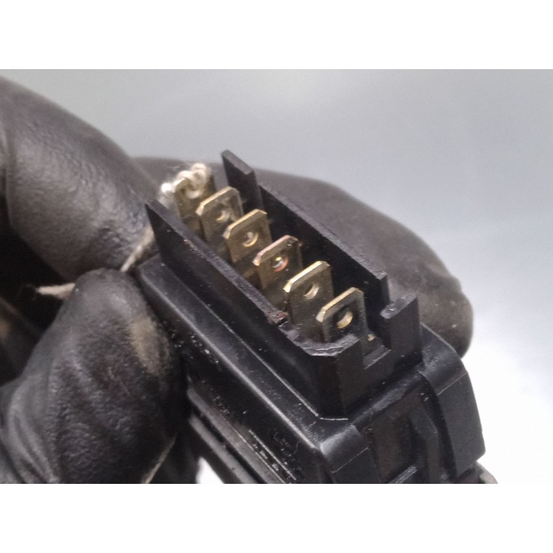 Recambio de mando elevalunas delantero derecho para renault scénic i monospace (ja0/1_, fa0_) 1.6 (ja00, ja16, ja15, ja19, ja1v, Recambio de mando elevalunas delantero derecho para renault scénic i monospace (ja0/1_, fa0_) 1.6 (ja00, ja16, ja15, ja19, ja1v,