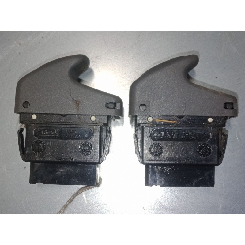 Recambio de mando elevalunas delantero izquierdo para renault scénic i monospace (ja0/1_, fa0_) 1.6 (ja00, ja16, ja15, ja19, ja1 Recambio de mando elevalunas delantero izquierdo para renault scénic i monospace (ja0/1_, fa0_) 1.6 (ja00, ja16, ja15, ja19, ja1